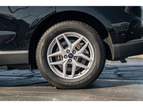 Used 2024 Ford Edge SEL image 5