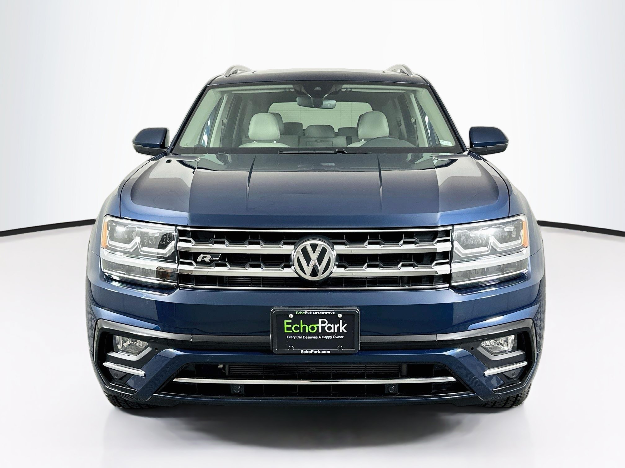 Used 2019 Volkswagen Atlas SEL R-Line AWD/4WD image 2