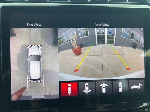 Used 2023 Jeep Grand Cherokee Limited w/ Luxury Tech Group II image 28