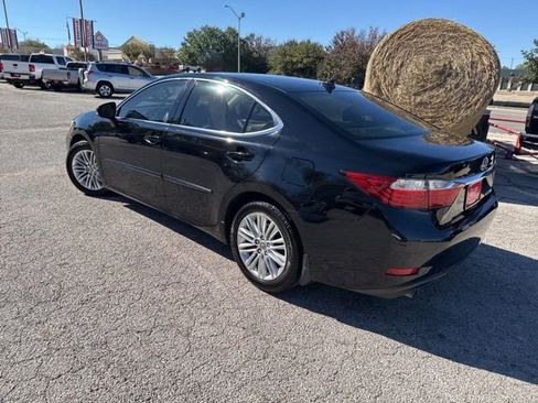 Used 2014 Lexus ES 350 w/ Luxury Package image 23