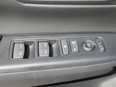 Used 2024 Honda CR-V LX image 15