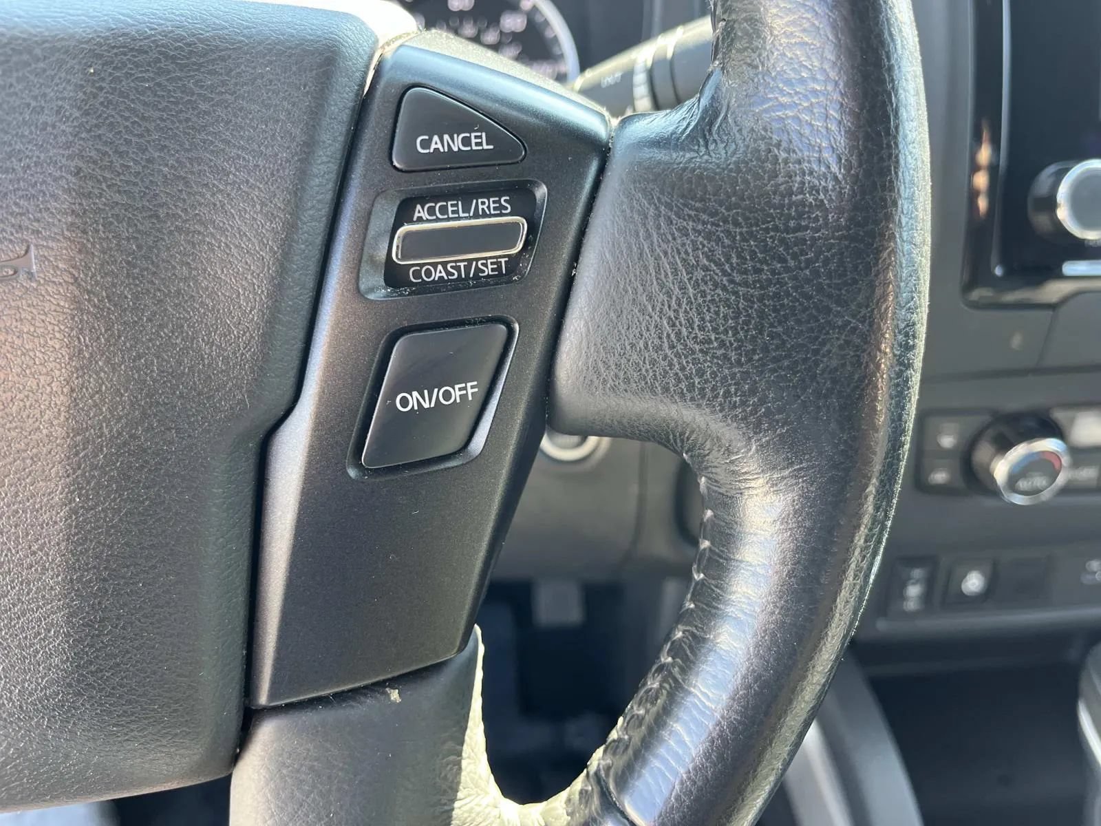 Used 2024 Nissan Frontier SV RWD image 31