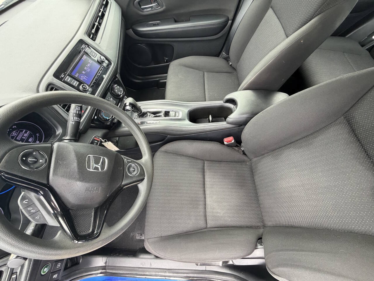 Used 2018 Honda HR-V LX image 10