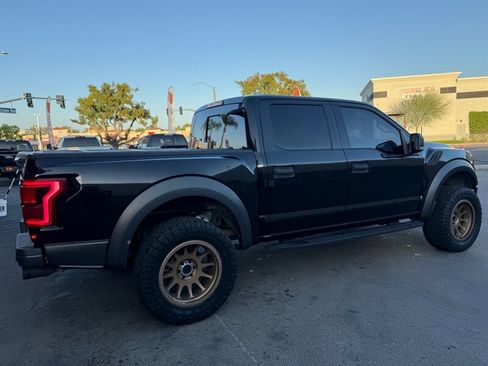 Used 2018 Ford F150 Raptor w/ Equipment Group 801A Mid image 15