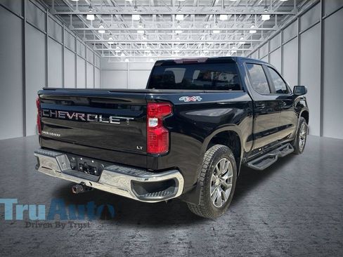 Used 2022 Chevrolet Silverado 1500 LT AWD/4WD image 8