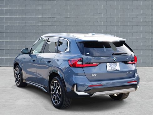 Used 2024 BMW X1 xDrive28i w/ Premium Package image 4