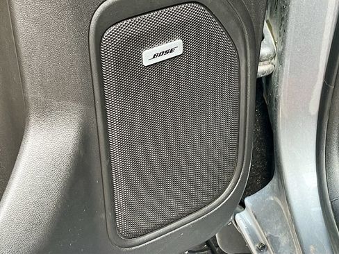 Used 2019 Chevrolet Silverado 1500 High Country w/ Technology Package AWD/4WD image 19