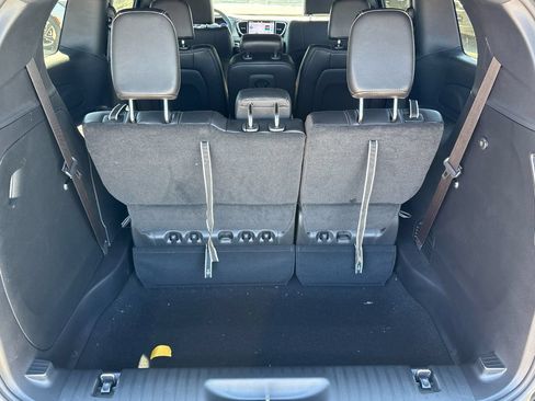 New 2027 Chrysler Pacifica Select FWD image 36