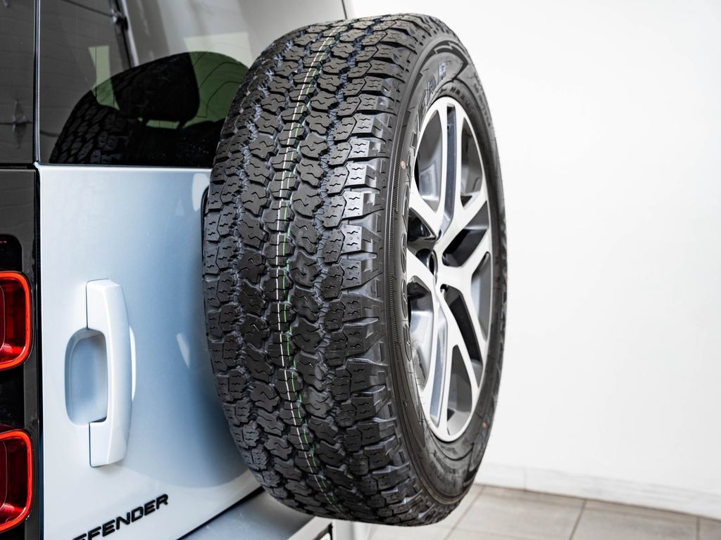 Used 2024 Land Rover Defender 130 S AWD/4WD image 51
