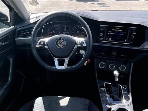 Used 2019 Volkswagen Jetta S w/ Driver Assistance Package FWD image 18