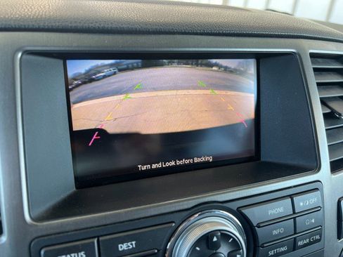 Used 2010 Nissan Armada Platinum AWD/4WD image 19