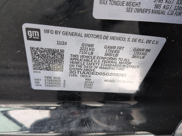 Used 2025 GMC Sierra 1500 Denali w/ Technology Package AWD/4WD image 14