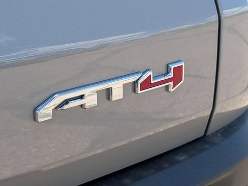 New 2026 GMC Acadia AT4 w/ Luxury Package AWD/4WD image 16