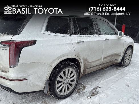 Used 2020 Cadillac XT6 Premium Luxury image 1