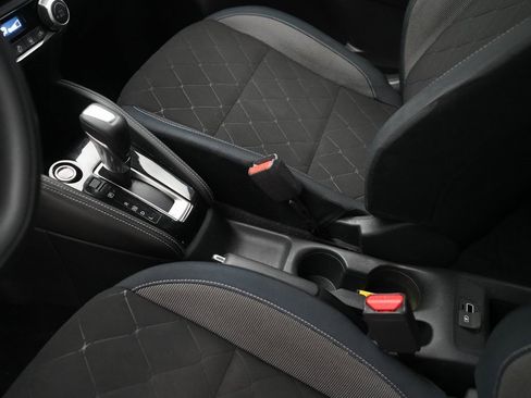 Used 2018 Nissan Kicks SV image 16