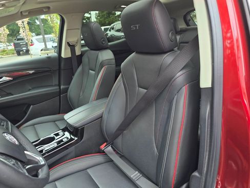 Used 2023 Buick Envision Essence w/ Sport Touring Package AWD/4WD image 21