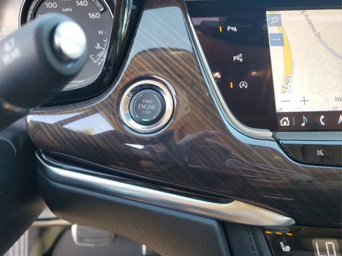 Used 2024 Cadillac XT6 Sport w/ Platinum Package image 23