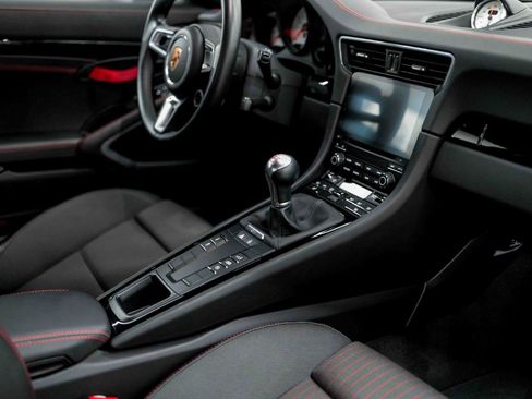 Used 2018 Porsche 911 Carrera T RWD image 68