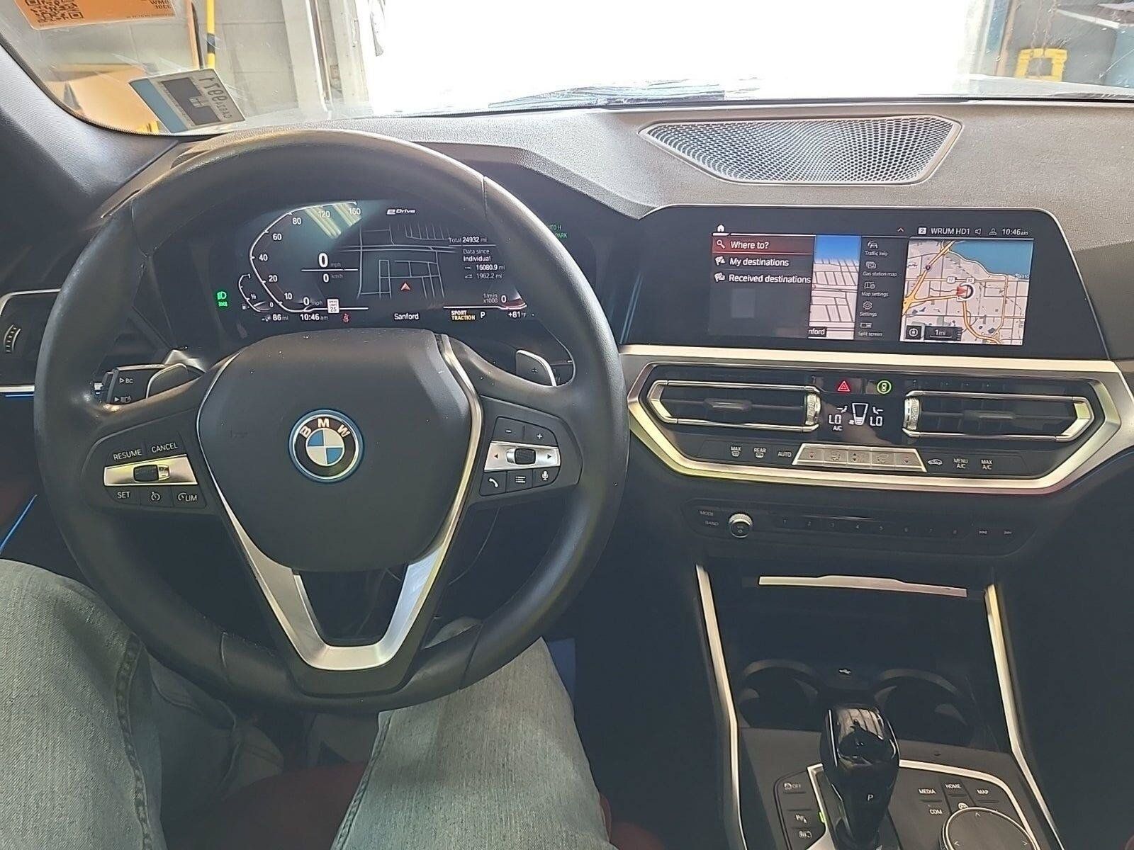 Used 2022 BMW 330e w/ Driving Assistance Package RWD image 9