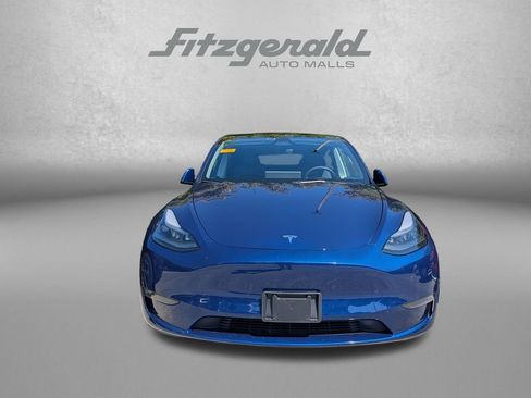 Used 2023 Tesla Model Y Long Range AWD/4WD image 2