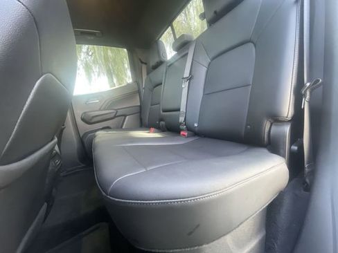 Used 2023 Chevrolet Colorado LT w/ LT Convenience Package III image 24