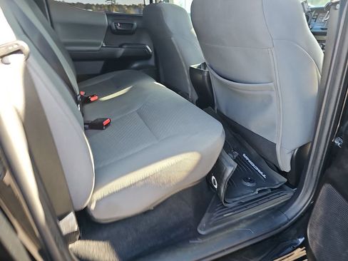 Used 2020 Toyota Tacoma SR w/ SR Convenience Package RWD image 15