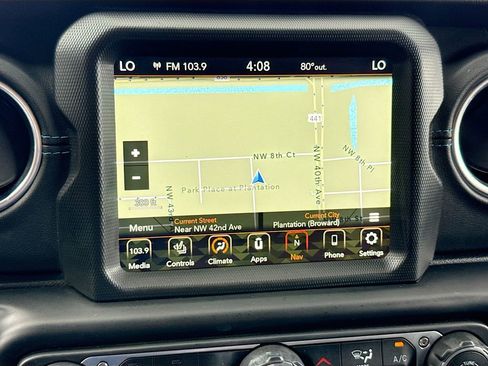 Used 2021 Jeep Wrangler Unlimited Rubicon 4xe w/ Cold Weather Group AWD/4WD image 16