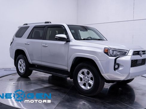 Used 2021 Toyota 4Runner SR5 Premium image 1