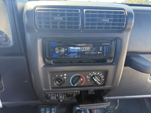 Used 2001 Jeep Wrangler Sport image 21