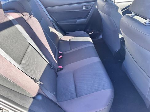 Used 2017 Toyota Corolla LE image 8