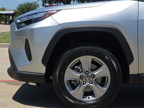 Used 2024 Toyota RAV4 XLE image 5