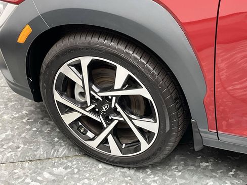 Used 2023 Hyundai Kona Limited AWD/4WD image 32