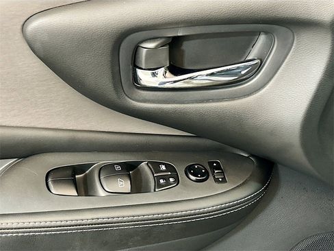 Used 2023 Nissan Murano SV w/ SV Midnight Edition Package image 15
