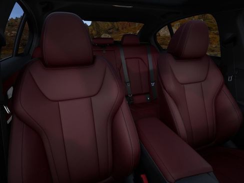 Used 2025 BMW 330i Sedan w/ Premium Package image 39