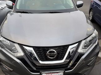 Used 2017 Nissan Rogue SV FWD video 1