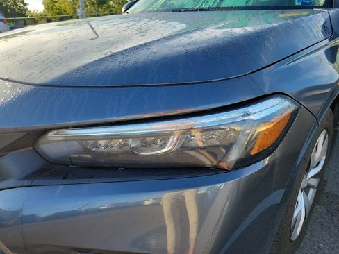 Used 2023 Honda Civic LX image 5