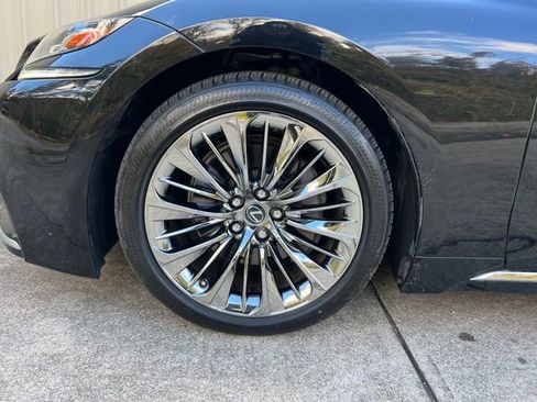 Used 2019 Lexus LS 500 F Sport image 40