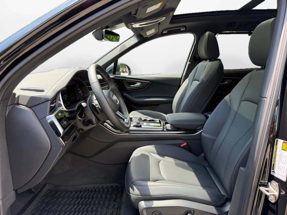 Certified 2026 Audi Q7 3.0T Premium Plus AWD/4WD image 9