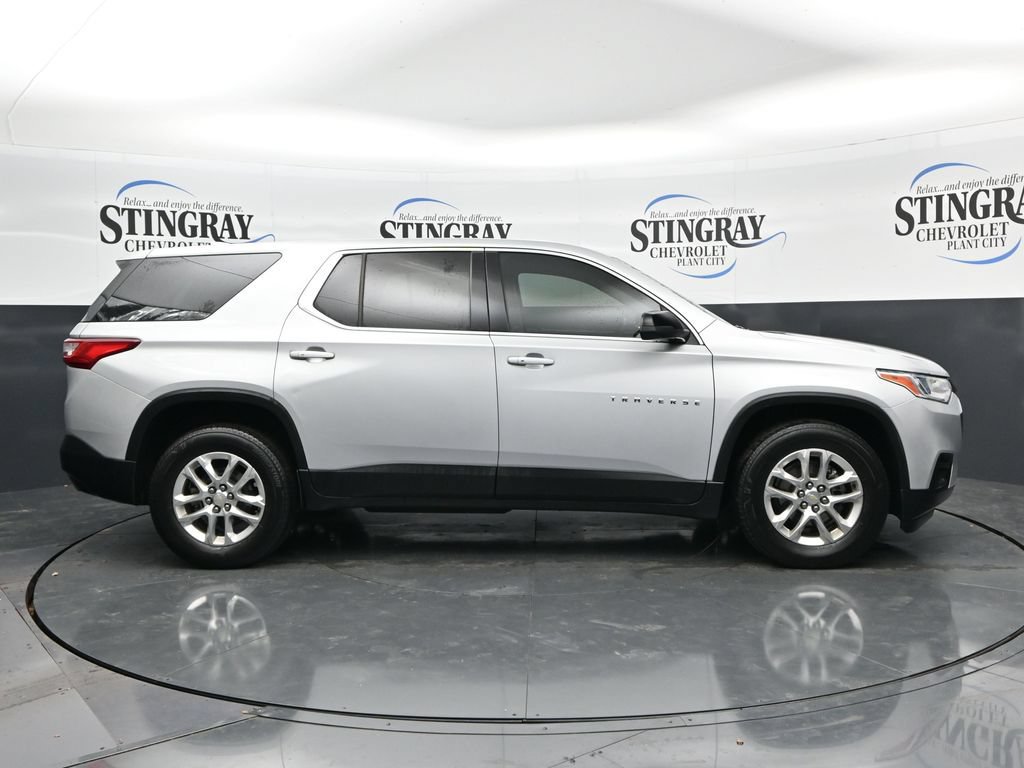 Used 2021 Chevrolet Traverse LS FWD image 8