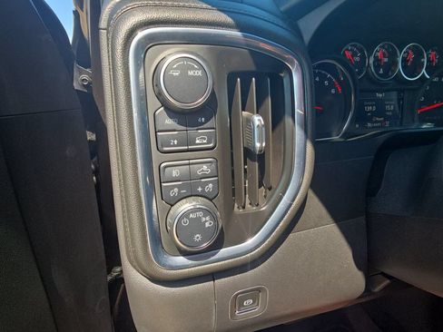 Used 2021 Chevrolet Silverado 1500 RST w/ Bed Protection Package AWD/4WD image 26