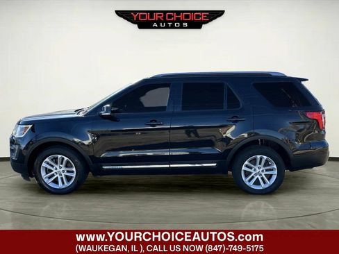 Used 2016 Ford Explorer XLT w/ Equipment Group 202A FWD image 2