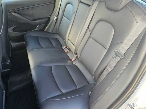 Used 2022 Tesla Model 3 Long Range image 17