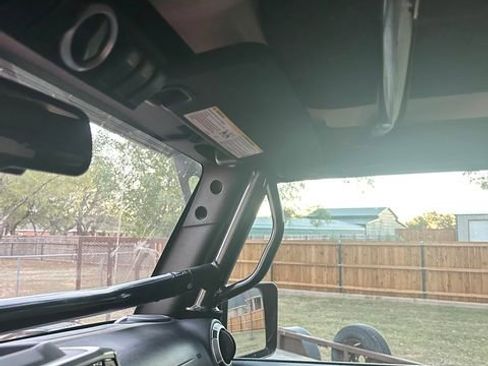 Used 2018 Jeep Wrangler Rubicon w/ Cold Weather Group AWD/4WD image 23