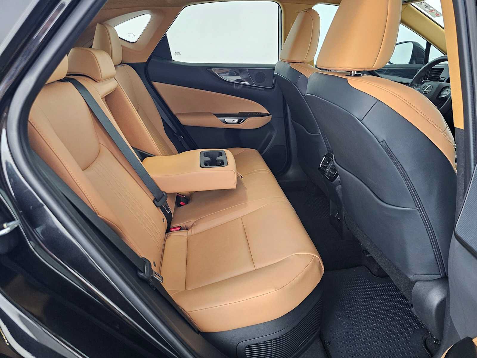 Certified 2025 Lexus NX 350h AWD w/ Accessory Package (2T) image 10