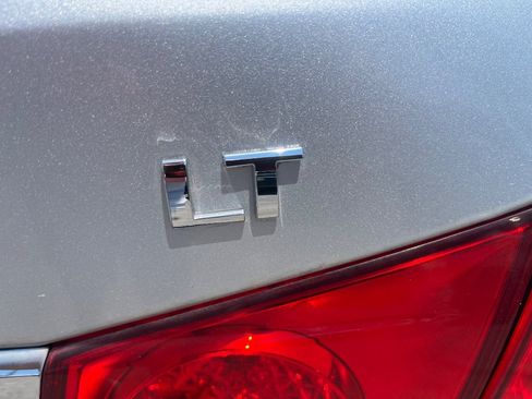 Used 2016 Chevrolet Cruze LT FWD image 5