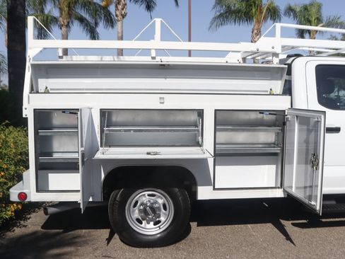 Used 2024 Ford F350 XL w/ XL Chrome Package RWD image 11