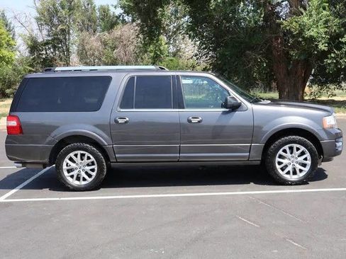 Used 2017 Ford Expedition EL XLT image 1