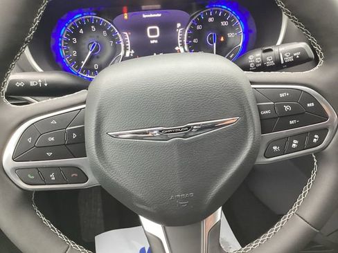 New 2026 Chrysler Pacifica Select image 13