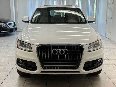 Used 2017 Audi Q5 2.0T Premium Plus w/ Technology Package AWD/4WD image 2
