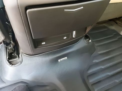 Certified 2023 Cadillac Escalade ESV Sport w/ Touring Package image 21